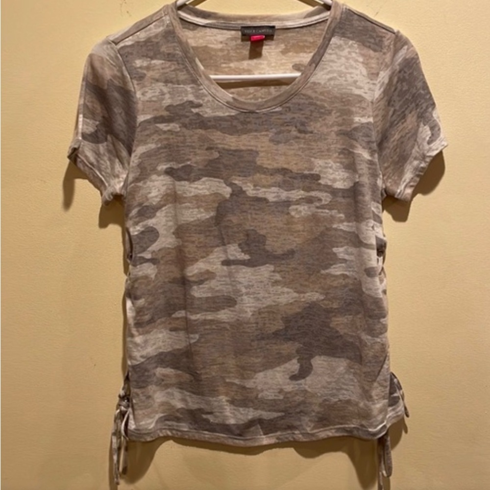 Women’s Vince Camuto Top, Camo